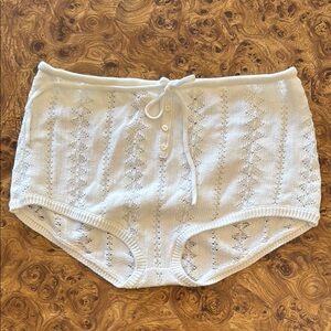 HELSA White Knit High-Waisted Hot Shorts